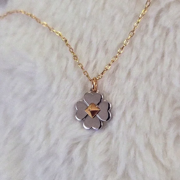 Elegant Silver and Gold Clover Necklace - Picture 1 of 5